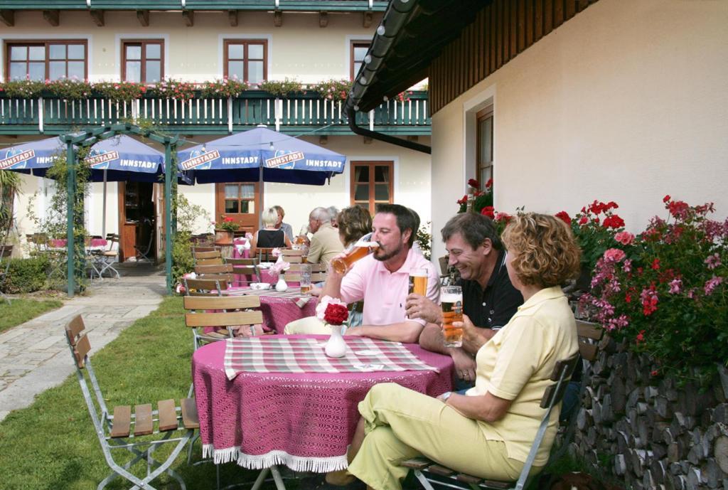 Landgasthof Zum Kirchenwirt Kellberg  ภายนอก รูปภาพ